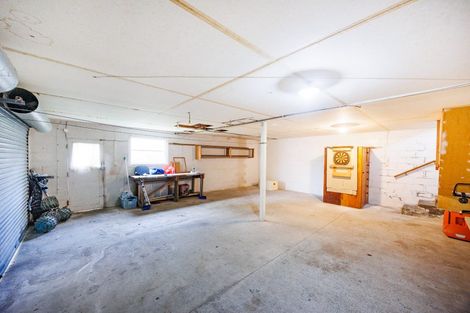 Photo of property in 18 Antrim Place, Hokowhitu, Palmerston North, 4410