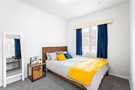 Photo of property in 5 Rumgay Street, Fairfield, Lower Hutt, 5011