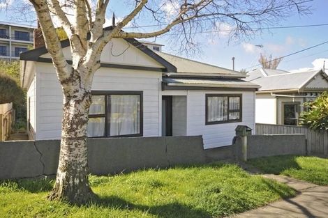 Photo of property in 50 Te Wharepouri Street, Berhampore, Wellington, 6023