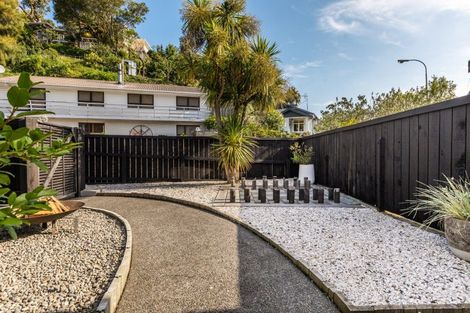 Photo of property in 44 Faraday Street, Hospital Hill, Napier, 4110