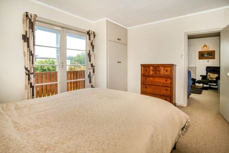 Photo of property in 3 Greenfield Street, Hector, 7822