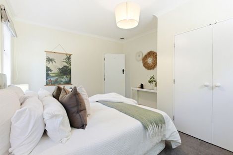 Photo of property in 24 Pembroke Road, Northland, Wellington, 6012