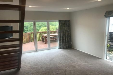 Photo of property in 2/49 Mandalay Terrace, Khandallah, Wellington, 6035