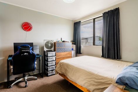 Photo of property in 14 Brightwell Place, Nawton, Hamilton, 3200