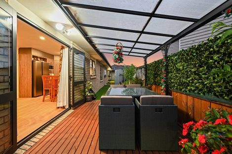 Photo of property in 12 Chadwick Place, Rototuna North, Hamilton, 3210