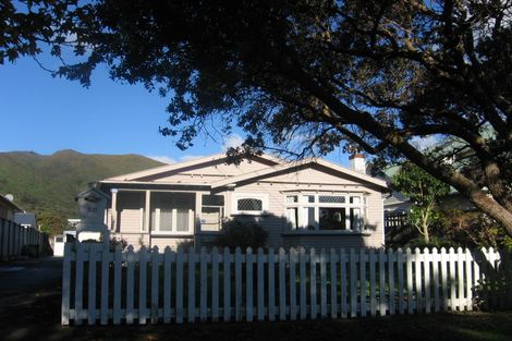 Photo of property in 50 Brook Street, Waterloo, Lower Hutt, 5011