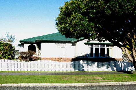 Photo of property in 23 Robertson Street, Richmond, Invercargill, 9810