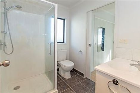 Photo of property in 4 Denny Avenue, Wesley, Auckland, 1041