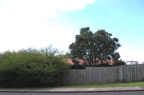 Photo of property in 1/10 Deep Creek Road, Torbay, Auckland, 0630