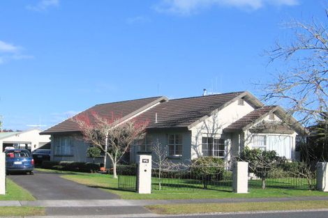 Photo of property in 16 Glen Lynne Avenue, Queenwood, Hamilton, 3210