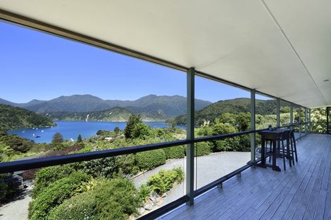 Photo of property in 16 Worlds End Road, Tennyson Inlet, Rai Valley, 7195