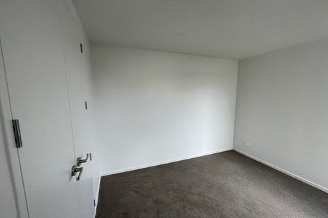 Photo of property in 8/101 Hobsonville Road, West Harbour, Auckland, 0618