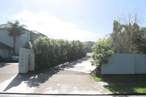 Photo of property in 7 Gillett Place, Botany Downs, Auckland, 2014