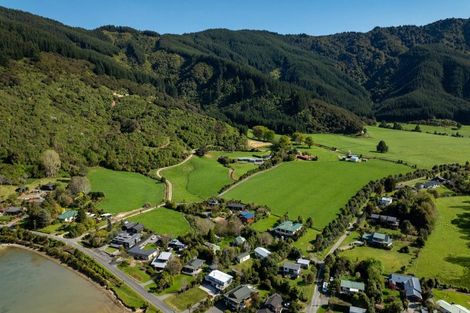 Photo of property in 349 Anakiwa Road, Anakiwa, Picton, 7281