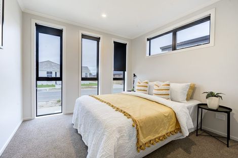 Photo of property in 23 Waruhia Crescent, Rototuna North, 3281