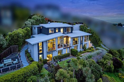 Photo of property in 2 Redcliffs View Lane, Redcliffs, Christchurch, 8081