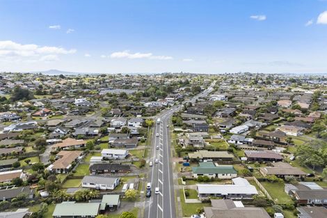 Photo of property in 146 Botany Road, Botany Downs, Auckland, 2010