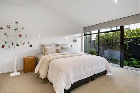 Photo of property in 35a Pitau Road, Mount Maunganui, 3116