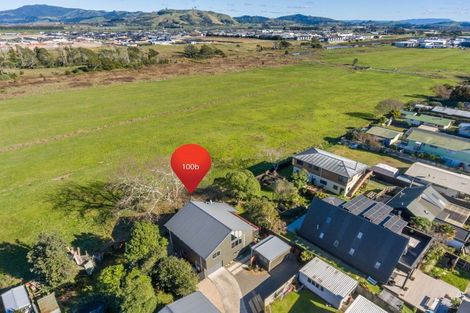 Photo of property in 100b Simpson Road, Papamoa Beach, Papamoa, 3118