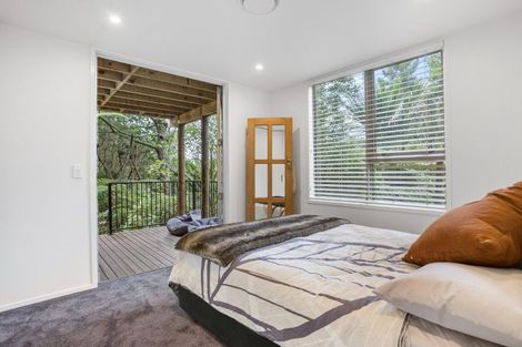 Photo of property in 58 Laingholm Drive, Laingholm, Auckland, 0604