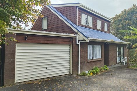 Photo of property in 2/11 Macleans Road, Bucklands Beach, Auckland, 2014