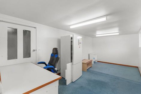 Photo of property in 33 Acacia Avenue, Upper Riccarton, Christchurch, 8041
