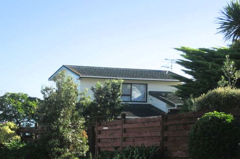Photo of property in 18 Tremaine Place, Camborne, Porirua, 5026