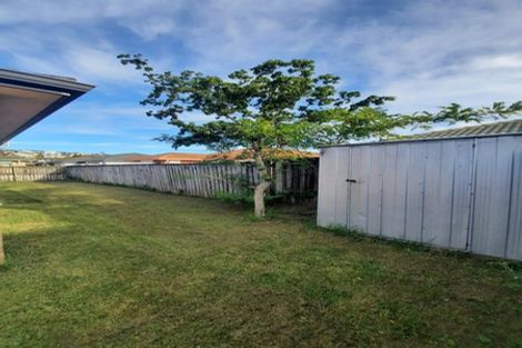 Photo of property in 4 Ettrick Lane, Papakura, 2110