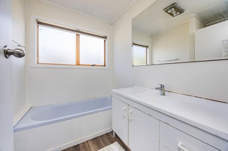 Photo of property in 7 Malte Brun Place, Papatoetoe, Auckland, 2025