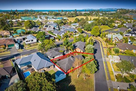 Photo of property in 26 Settlers Grove, Orewa, 0931