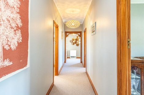 Photo of property in 2 Tarata Street, Saint Johns Hill, Whanganui, 4501