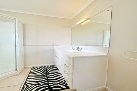 Photo of property in 1/9 Saints Court, Manurewa, Auckland, 2102