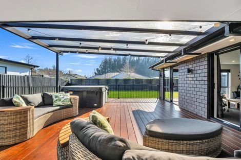 Photo of property in 10 Kohunga Crescent, Bottle Lake, Christchurch, 8083