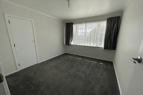 Photo of property in 60 St Leonards Road, Kelston, Auckland, 0602