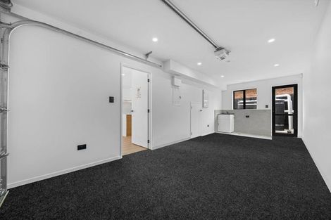 Photo of property in 525a Massey Road, Mangere, Auckland, 2022