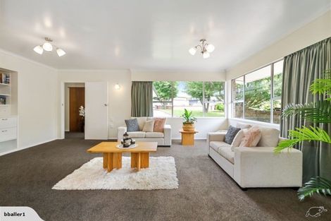 Photo of property in 328 Great South Road, Opaheke, Papakura, 2113