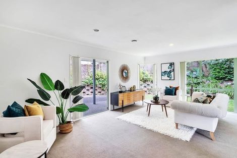 Photo of property in 38 Harbour Lights Close, West Harbour, Auckland, 0618