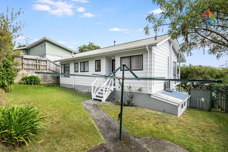 Photo of property in 11 Robson Street, Stokes Valley, Lower Hutt, 5019