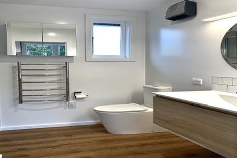 Photo of property in 53 Oxley Avenue, St Albans, Christchurch, 8014