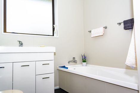 Photo of property in 5a Massey Street, Westown, New Plymouth, 4310