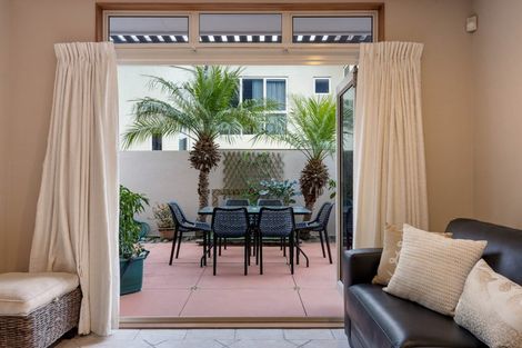 Photo of property in 1173 Papamoa Beach Road, Papamoa Beach, Papamoa, 3118