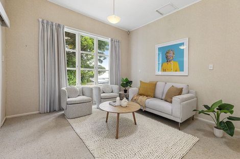 Photo of property in 33 Patanga Crescent, Thorndon, Wellington, 6011