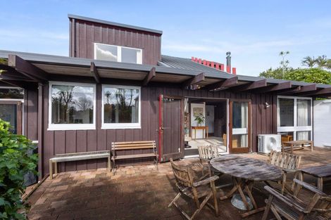 Photo of property in 18 Miraka Place, Birkenhead, Auckland, 0626