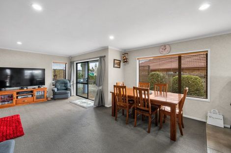 Photo of property in 11 Frame Place, Owhata, Rotorua, 3010