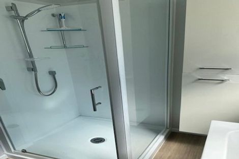 Photo of property in 32 Monaghan Avenue, Karori, Wellington, 6012