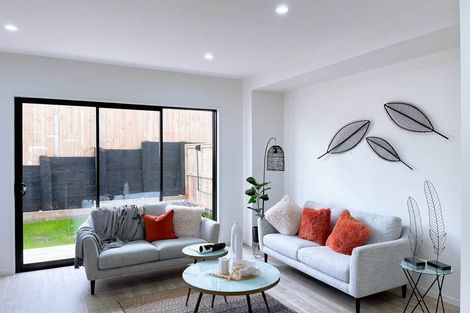 Photo of property in 9/55 Patons Road, Howick, Auckland, 2014