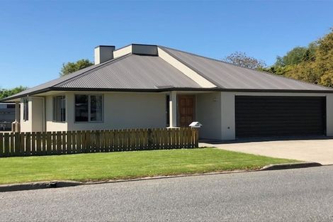 Photo of property in 2 Lisburn Street, Milton, 9220