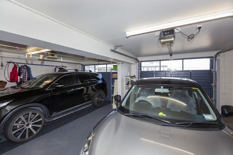 Photo of property in 379 Kapiti Road, Paraparaumu Beach, Paraparaumu, 5032