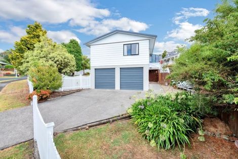 Photo of property in 50 Rhinevale Close, Henderson, Auckland, 0612