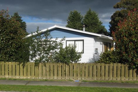 Photo of property in 13 Baillie Crescent, Carterton, 5713